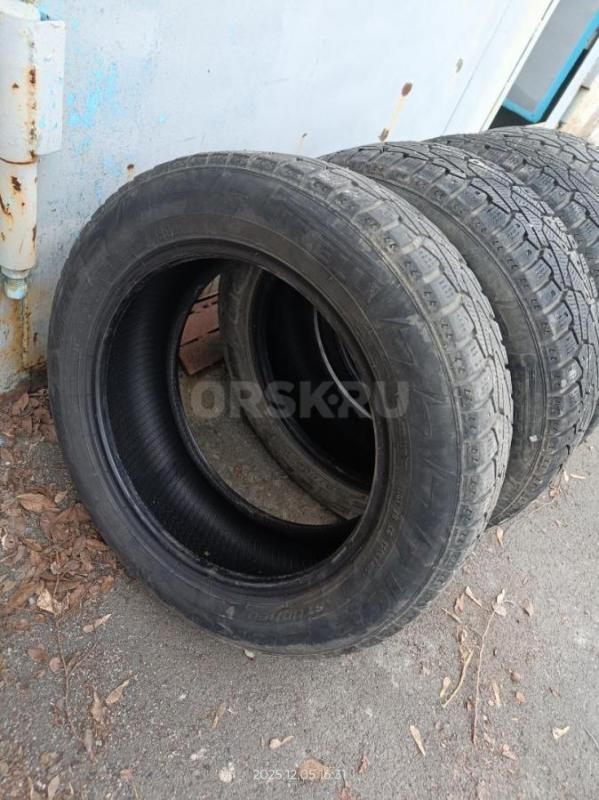 Комплект зимних шин (б/у, 4 шт.) Pirelli Ice Zero. - Орск