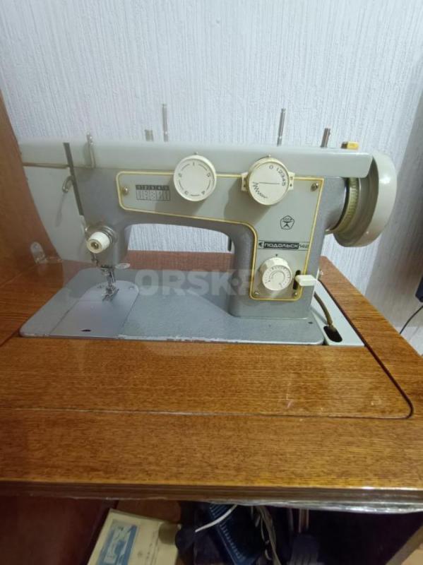 Швейную, кабинетную машинку. - Орск