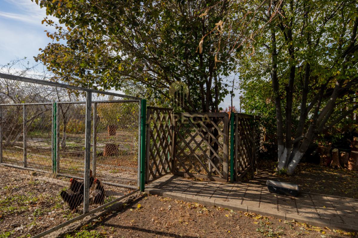 Продаём просторный и надёжный двухэтажный дом для большой семьи. - имени 9 Января