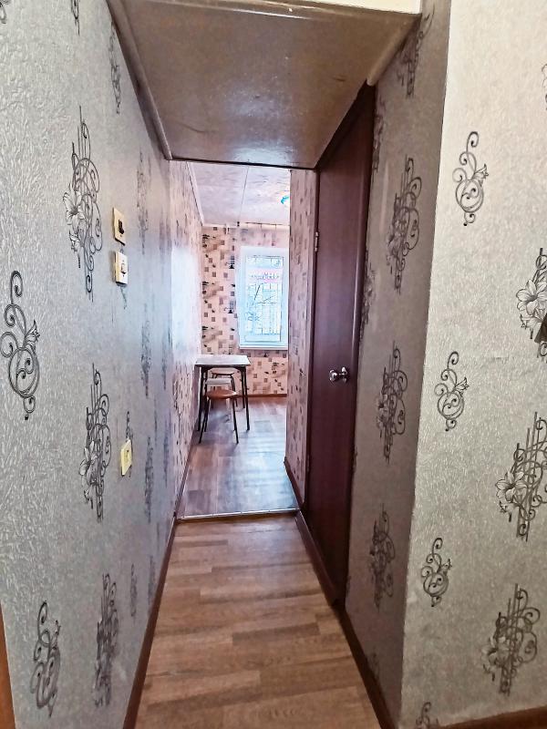 Продается 1-комнатная квартира на первом этаже пятиэтажного панельного дома по адресу: пр. - Новотроицк