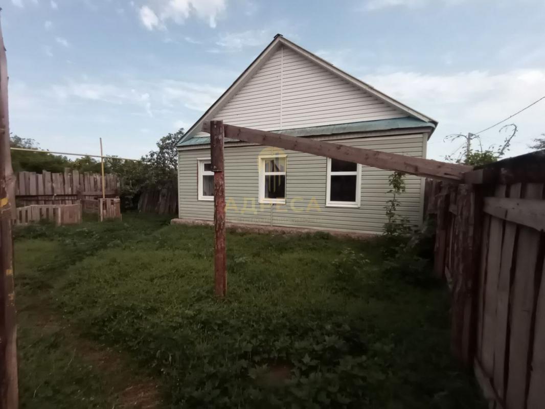 Дом расположен с живописном селе Татарская Каргала, недалеко протекает река Сакмара. - Оренбург