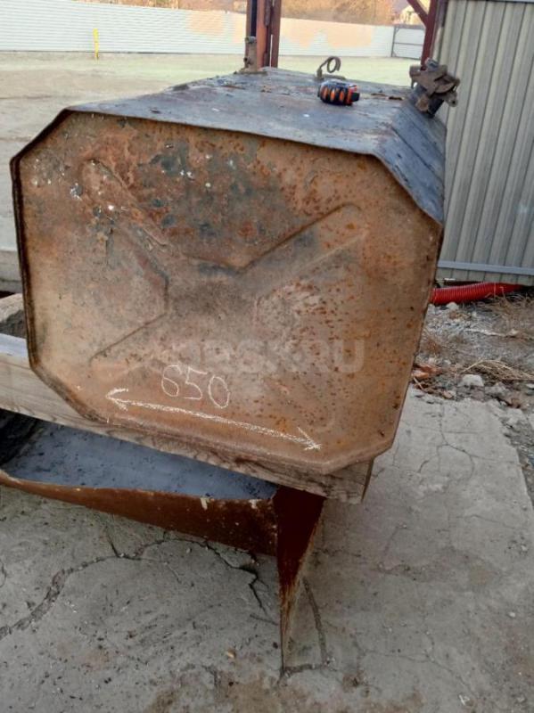 Продам бензобак на 300 литров, стоял на а/м КАМАЗ - Орск
