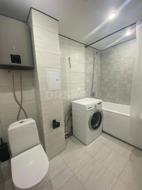 Продается однокомнатная квартира на третьем этаже по адресу Волкова 3. - Орск