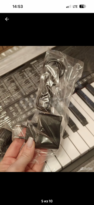 Продам новый синтезатор и новую стойку - Орск