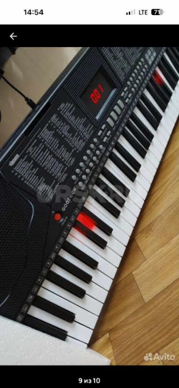 Продам новый синтезатор и новую стойку - Орск
