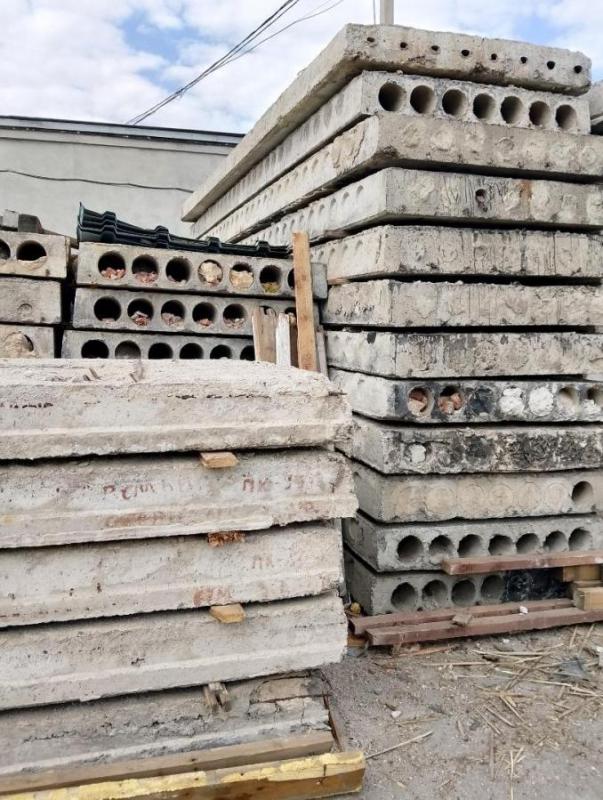Продам б/у: Кирпич белый силикатный одинарный, Плиты перекрытия ПК, Перемычки, Прогоны, ФСБ блоки. - Орск