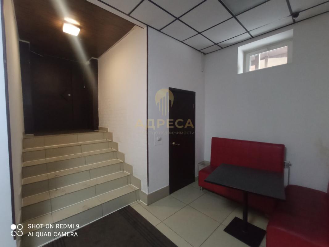 Продается Коммерческое 2-х этажное здание, (арендаторами) площадью 695,2 кв. - Оренбург