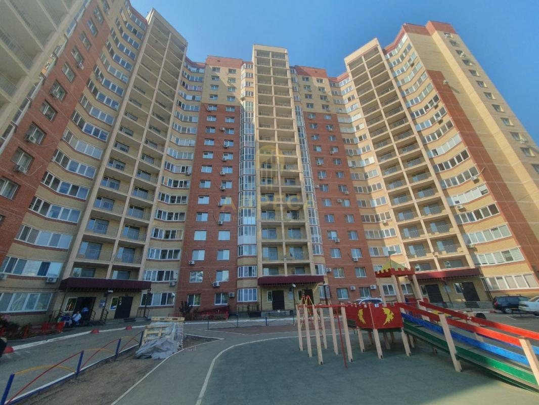 Продам 3 комнатную квартиру в монолитно-кирпичном доме с предчистовой отделкой! - Оренбург