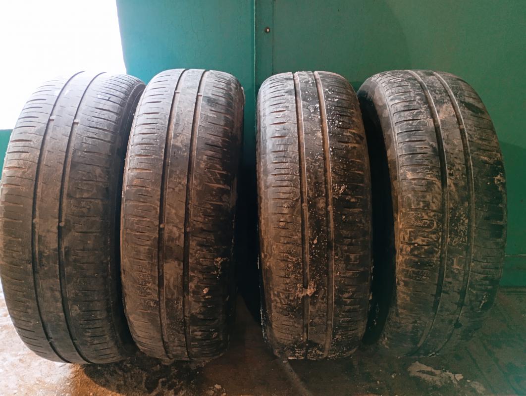 Шины летние Мишлен r 15, 185/65. - Гай