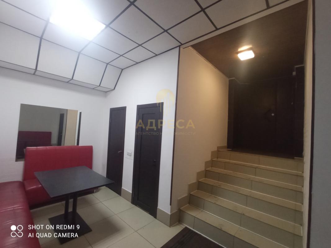 Продается Коммерческое 2-х этажное здание, (арендаторами) площадью 695,2 кв. - Оренбург