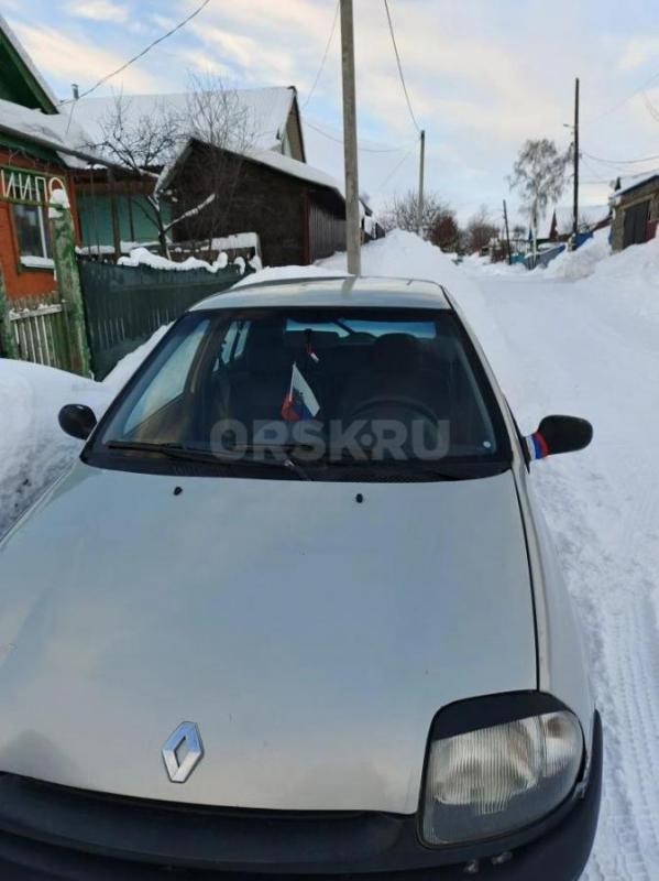 Продам Рено Клио 2, в рабочем состоянии, сборка Франция, имеется Гур, кондиционер, подушки безопасно - Медногорск