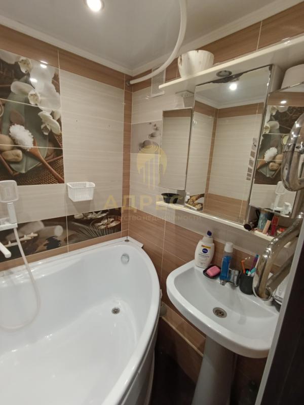 Предлагаем вашему вниманию просторную и уютную двухкомнатную квартиру площадью 52 кв. - Оренбург