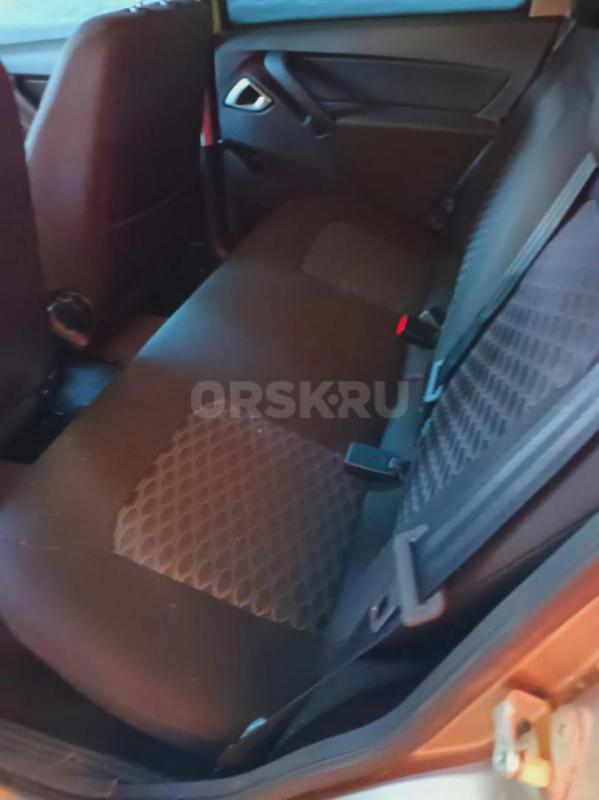 отличное  состояние  2 подушки безопасности пробег реальный  подогревы кондиционер  повторно не окра - Орск