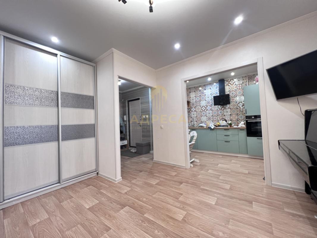 Продается 3-кoмнатнaя квартира нa 4 - этаже 9-ти этажного дома! - Оренбург