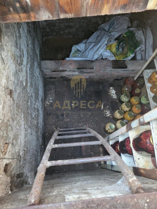 Продается 1 комнатная квартира в самом центре города, на 2 этаже 2-х этажного бревенчатого дома! - Оренбург