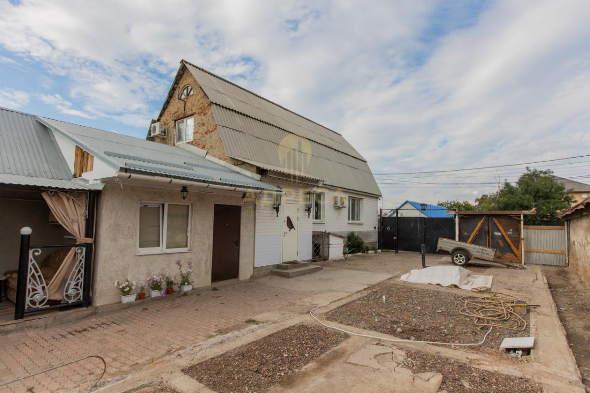 Продаётся 2-х этажный дом с земельным участком площадью 6 соток. - Оренбург