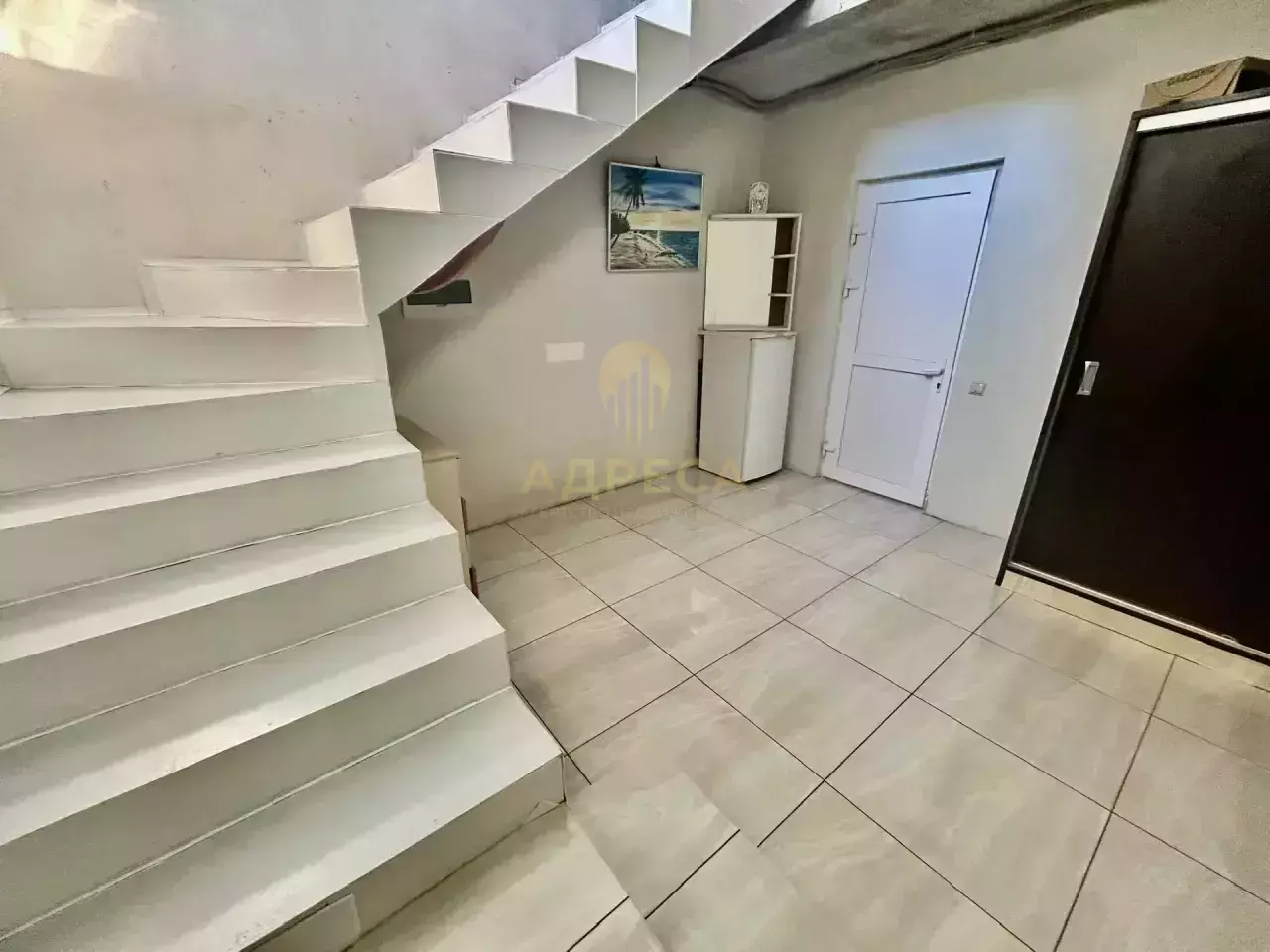 В самом востребованном районе города,на участке 5 соток продаются два дома. - Оренбург