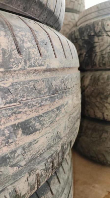 Шины летние Yokohama BluEarth AE50 215/65 R17. - Орск