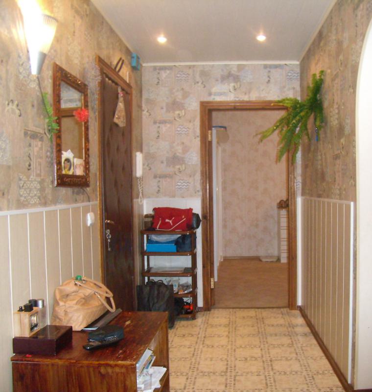 Продаётся 2-х комнатная квартира улучшенной планировки на 9 этаже. - Новотроицк