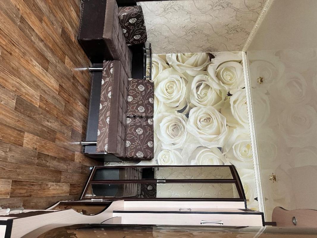 Сдам 2-х комнатную квартиру на длительный срок , 2-й этаж в 5-и этажном доме, районе ост. - Орск