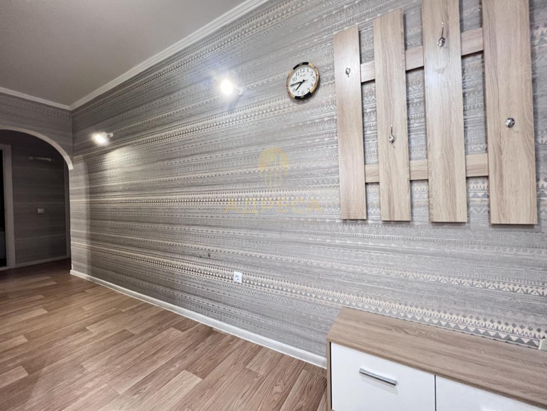 Продается 3-кoмнатнaя квартира нa 4 - этаже 9-ти этажного дома! - Оренбург