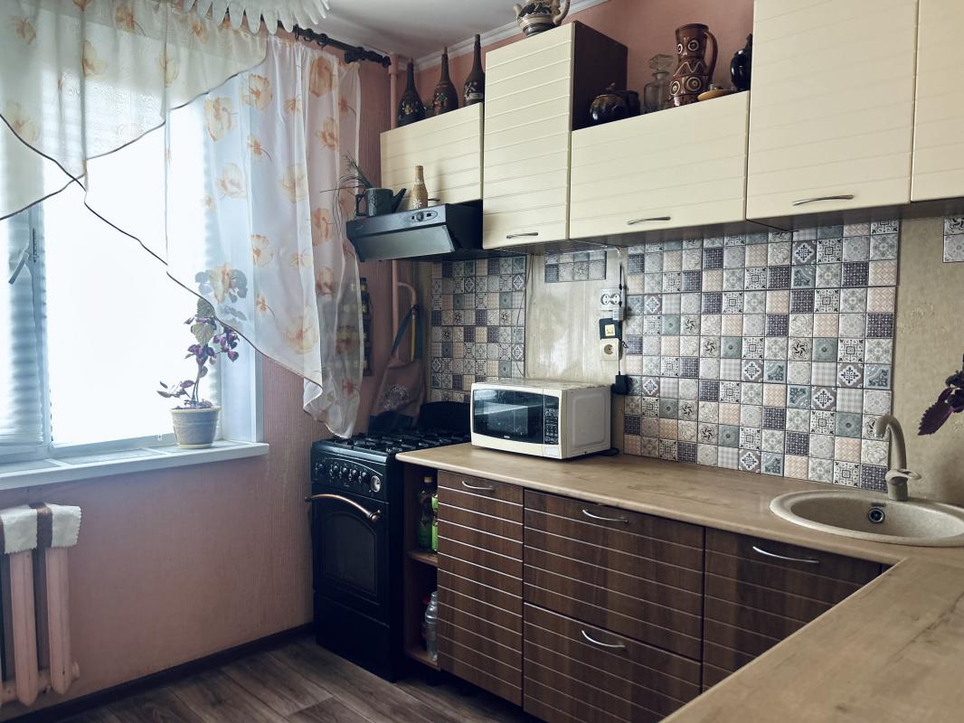 Собственник

Продается уютная однокомнатная квартира с косметическим ремонтом на пятом этаже девят - Новотроицк