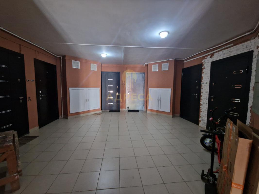 Продается шикарная трехкомнатная квартира, общей площадью 73,5 кв. - Оренбург