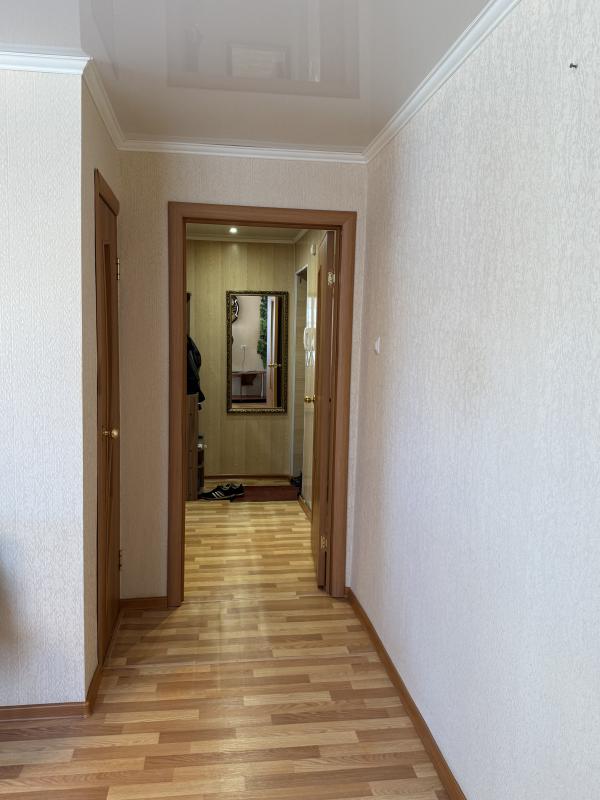 Продаётся двухкомнатная квартира площадью 41,9 кв. - Гай