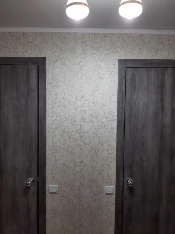 1комнатная квартира, после кап.ремонта, замена проводки на медную, сантехника, двери, потолок, линол - Новотроицк