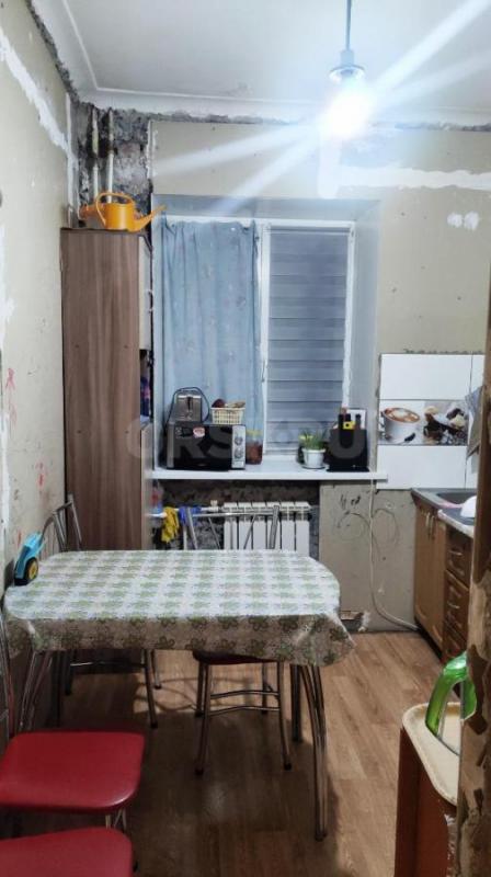 Продается просторная трехкомнатная квартира  в центре города по адресу ул. - Орск