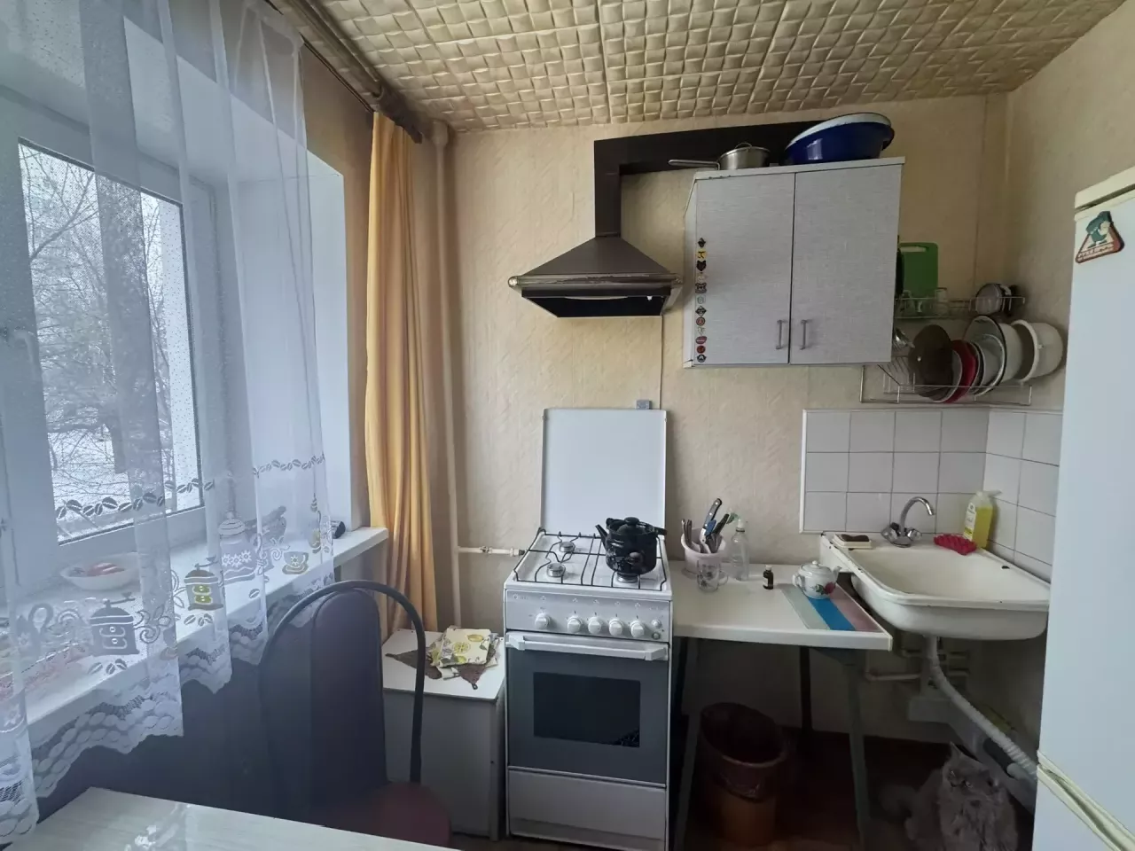 Отличное предложение, 2- комнатная квартира, (переделанная в 3-х комнатную, в каждой комнате есть ок - Новотроицк