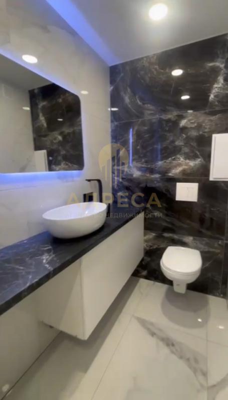 В продаже квартира как евро 3-ка, кухня-гостиная 17 кв м, 2 спальни, отдельно сан узел, отдельно гар - Оренбург