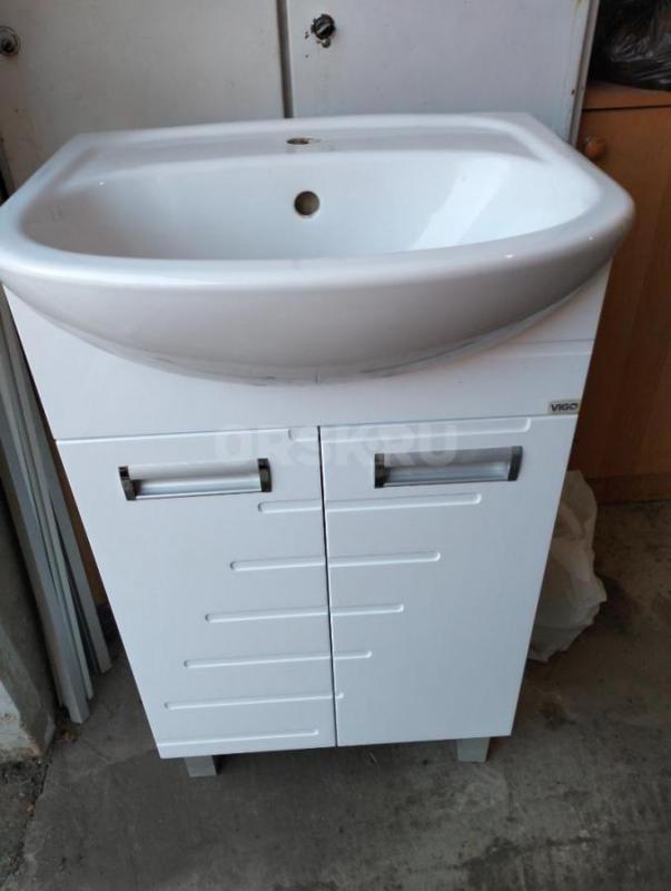 Продам раковину и тумбочка в ванную отличное состояние с сифоном - Оренбург