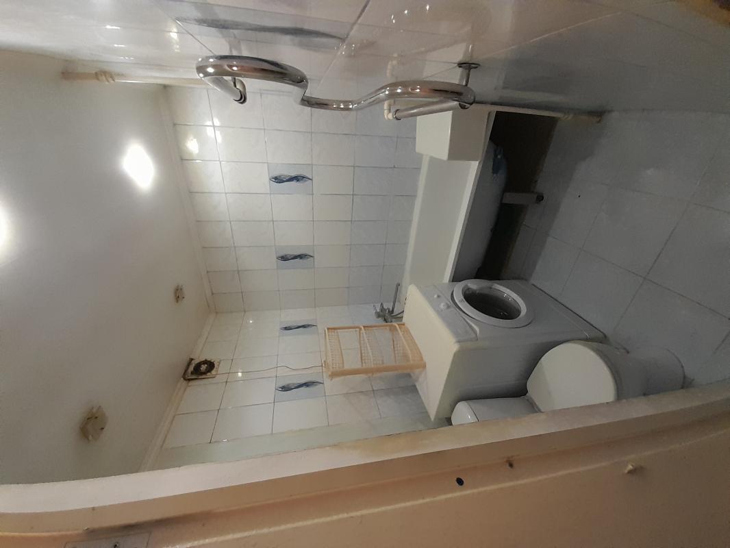 Продам 1-комнатную квартиру 30,2 м² на 4 этаже 5-этажного кирпичного дома (1967 г.) по адресу: г. - Гай