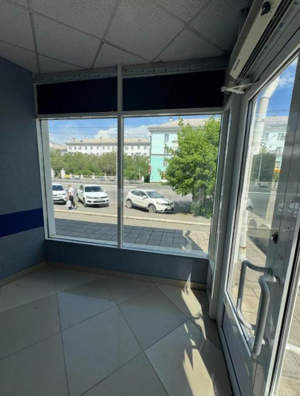 Сдам в аренду Помешение в центре пр Ленина 41Б на 2 этаже(Купол)с левой стороны ДК Нефтянник. - Орск