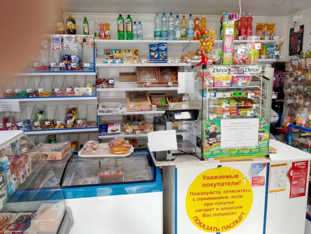 Продам торговый павильон , земля в собственности, под сигнализированной охраной , с кондиционером  . - Орск