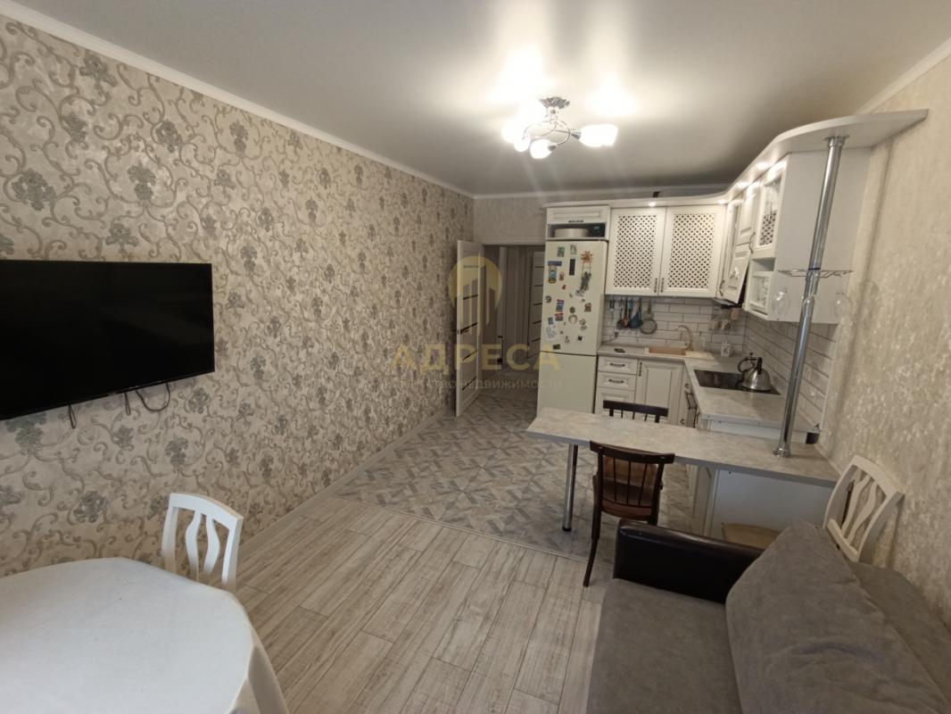 Продается уютная 2 (евро) -комнатная квартира в сердце развитого района! - Оренбург