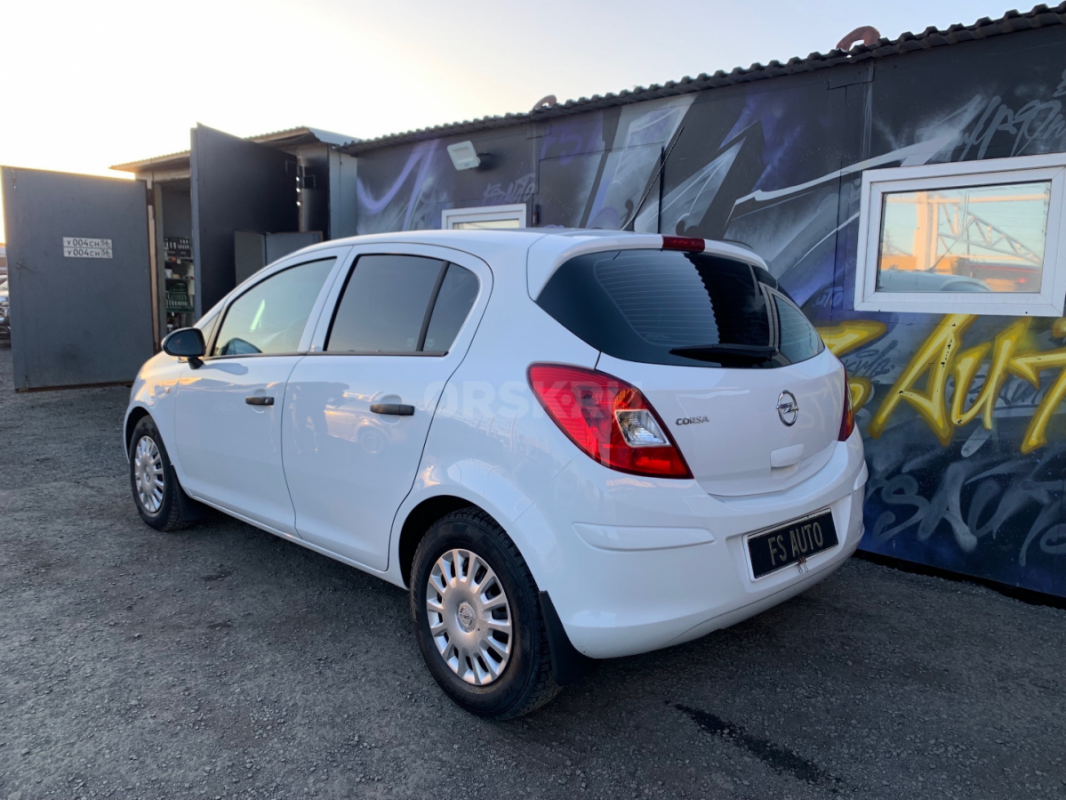 В продаже Opel Corsa 2012 года. - Орск