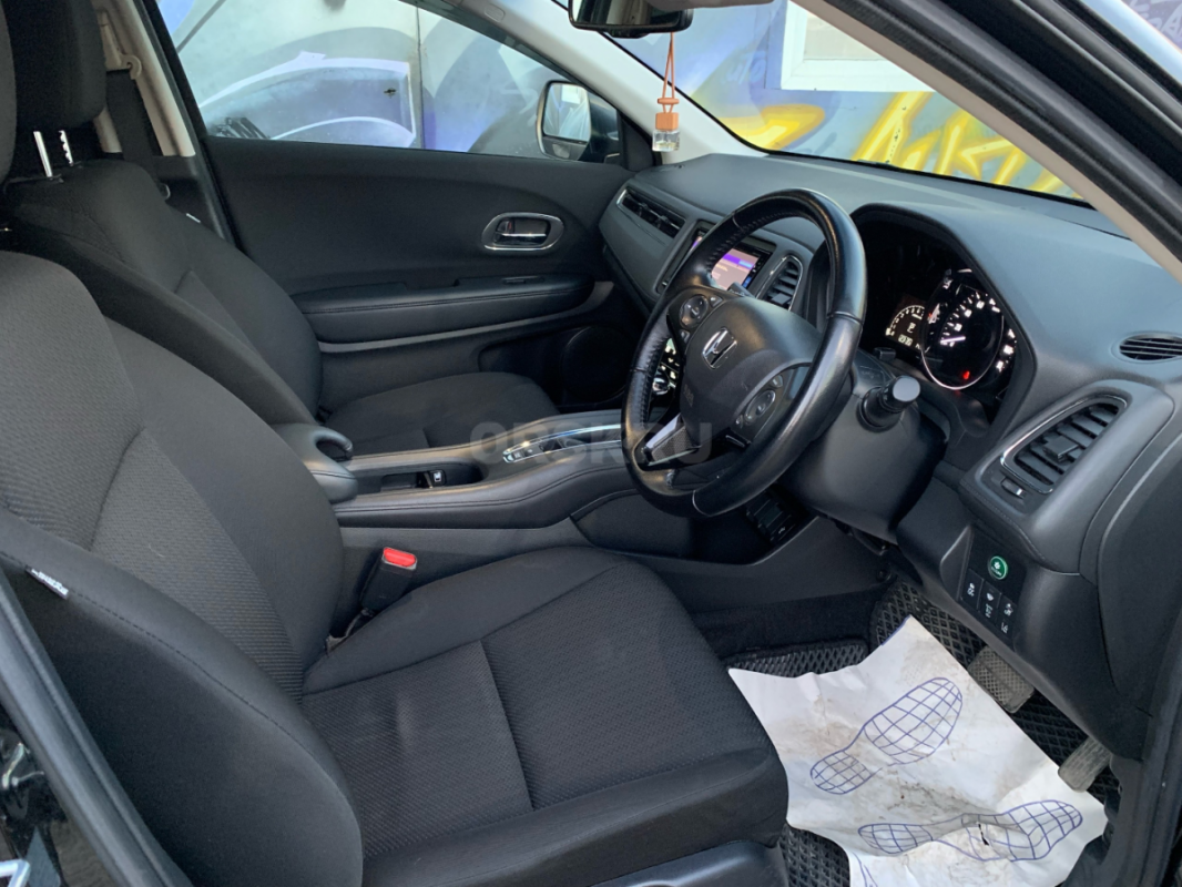 В продаже Honda Vezel 2017 года выпуска. - Орск