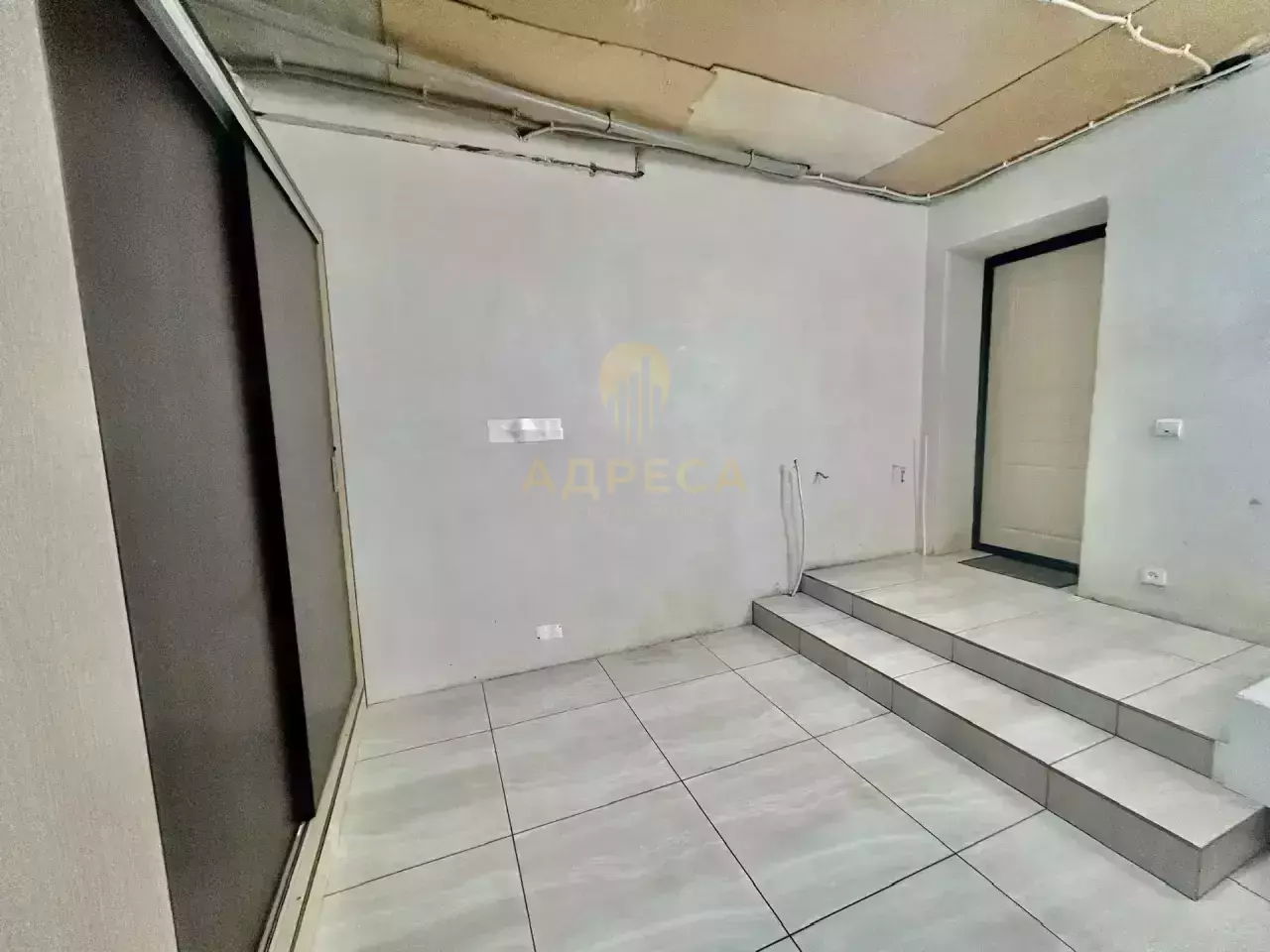 В самом востребованном районе города,на участке 5 соток продаются два дома. - Оренбург