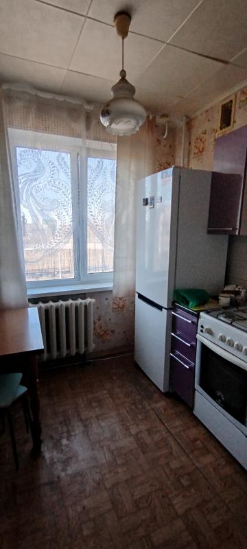 Продаю 2к квартиру по ул. - Новотроицк