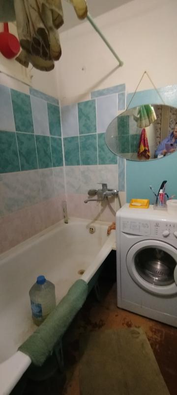 Продаю 2к квартиру по ул. - Новотроицк