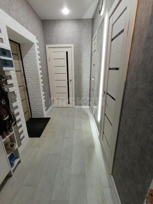 Продается уютная двушка ,улучшенной планировки в п. - Орск