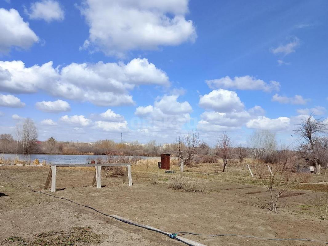 Дача в садовом обществе СНТ 5 ОМЗ, расположено в районе объездной Зеленхоза по пути к Уральской дере - Орск