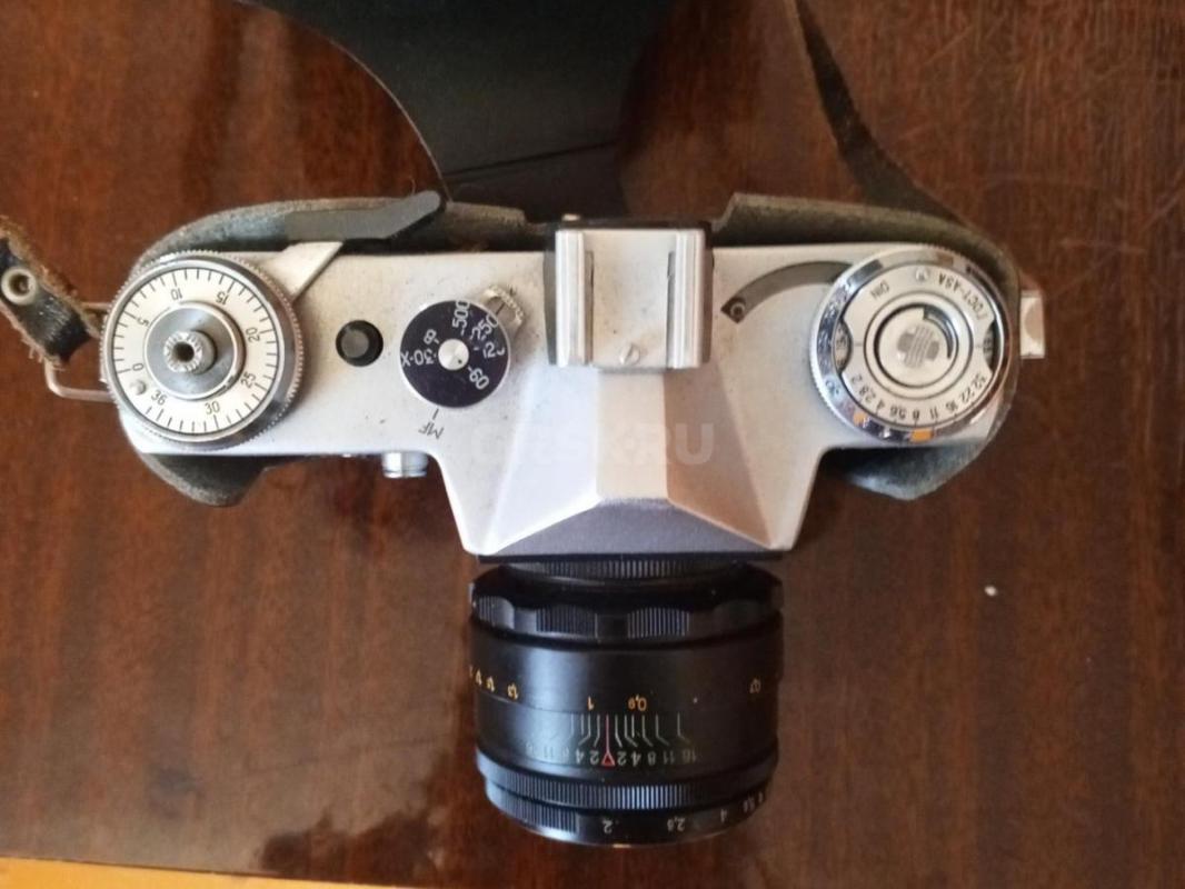 Продам советские плёночные фотоаппараты "Зенит-Е", "Смена 8М", & - Орск