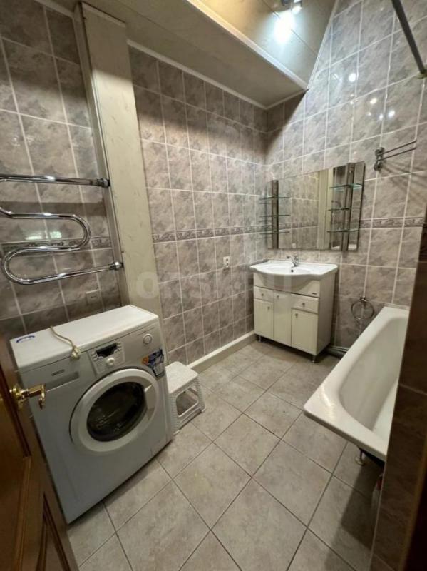 Вашему вниманию предлагается уютная 3-х комнатная квартира СТАРОГО ТИПА в самом сердце Орска, в райо - Орск