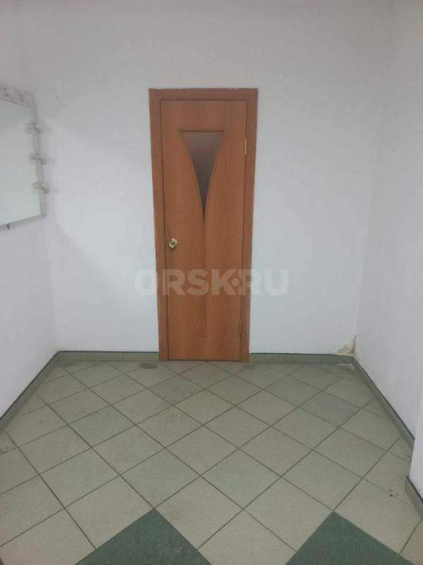 Сдам в аренду коммерческое помещение 43.9 м2 под магазин непродовольственных товаров или офис. - Орск