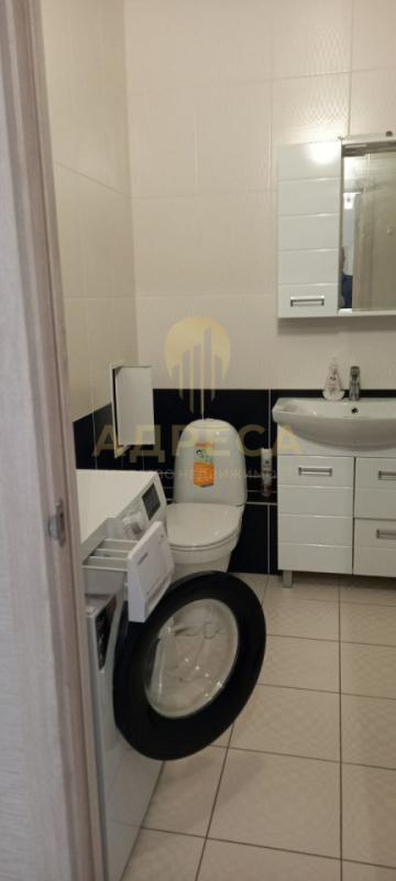 Сдаётся однокомнатная квартира с мебелью и техникой, с хорошим ремонтом. - Оренбург