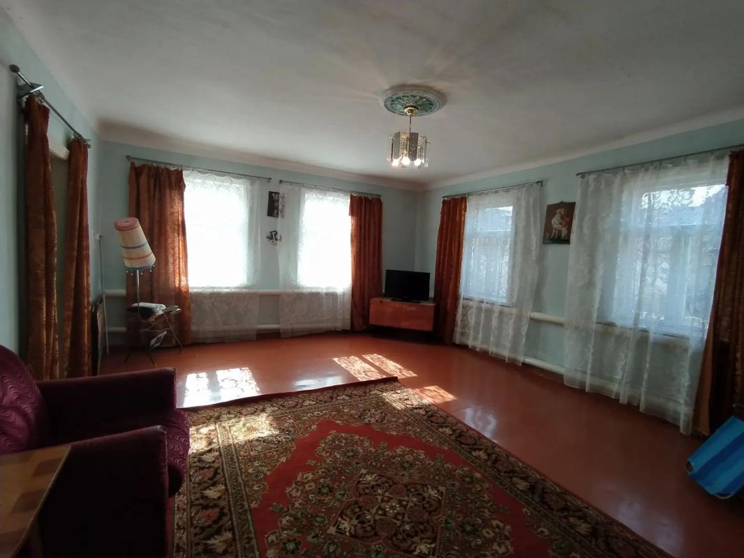 ПРОДАËТСЯ ХОРОШИЙ ДОМ
РАЙОН МОЛОКОЗАВОДА. - Новотроицк