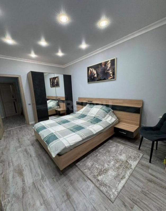 Двухкомнатная квартира в центре города, с новым евро ремонтом. - Орск